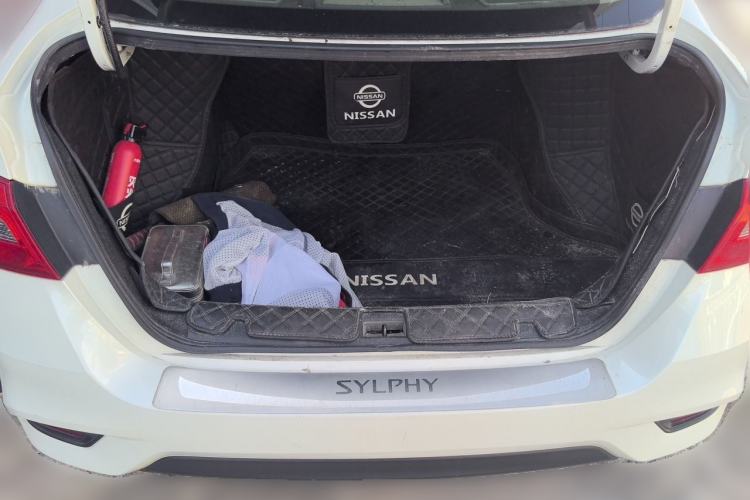 Used Nissan Sylphy 2021 Classic 1.6XL CVT Luxury Edition Trunk