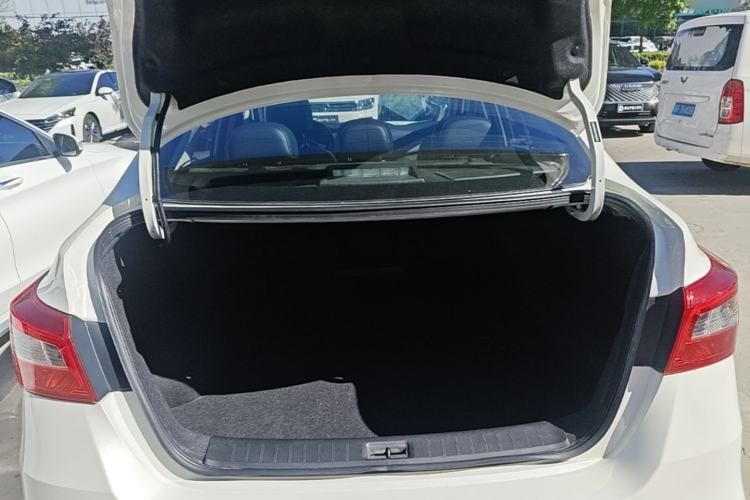 Used Nissan Sylphy 2021 Classic 1.6XL CVT Luxury Edition Trunk