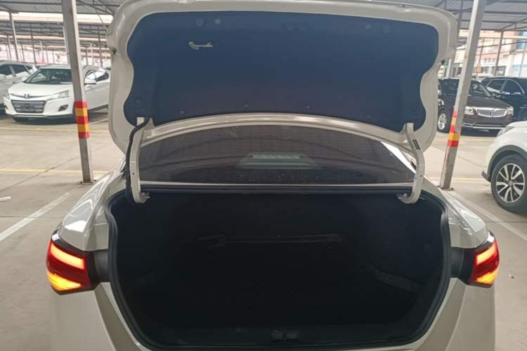 Used Nissan Sylphy 2021 1.6L XL CVT Enjoyment Edition Trunk