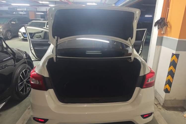 Used Nissan Sylphy 2021 Classic 1.6XL CVT Luxury Edition Trunk