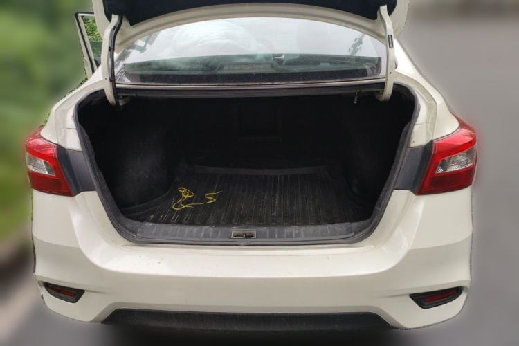Used Nissan Sylphy 2021 Classic 1.6XL CVT Luxury Edition Trunk