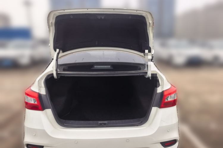 Used Nissan Sylphy 2021 Classic 1.6XE CVT Comfort Edition Trunk