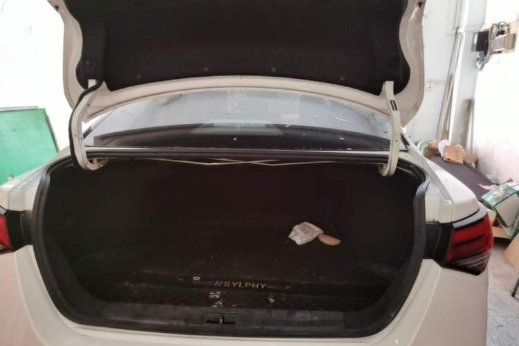 Used Nissan Sylphy 2021 1.6L XL CVT Enjoyment Edition Trunk