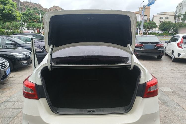 Used Nissan Sylphy 2021 Classic 1.6XL CVT Luxury Edition Trunk