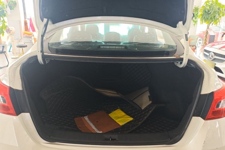 Used Nissan Sylphy 2021 Classic 1.6XL CVT Luxury Edition Trunk