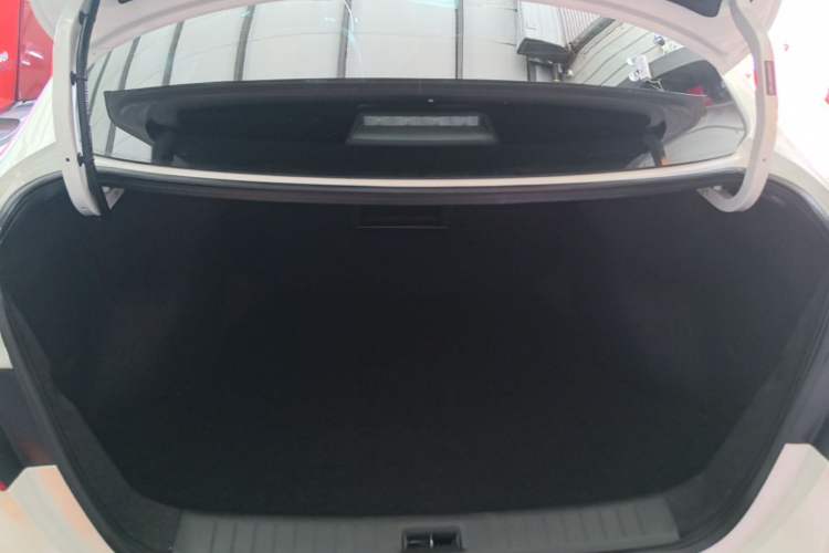 Used Nissan Sylphy 2021 Classic 1.6XL CVT Luxury Edition Trunk