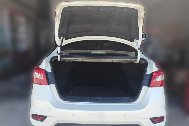 Used Nissan Sylphy 2021 Classic 1.6XE CVT Comfort Edition Trunk