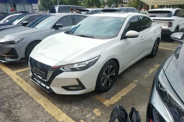 Ojetý Nissan Sylphy 2021 1.6L XL CVT Smart Enjoyment Edition