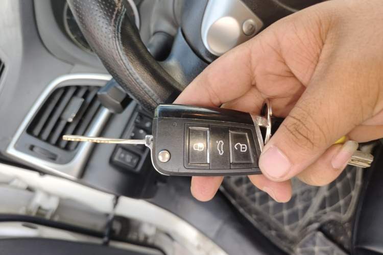 Used Nissan Sylphy 2021 Classic 1.6XE CVT Comfort Edition Vehicle Key