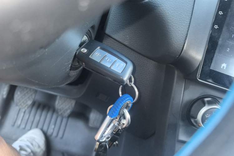 Used Nissan Sylphy 2021 Classic 1.6XE Manual Comfort Edition Vehicle Key
