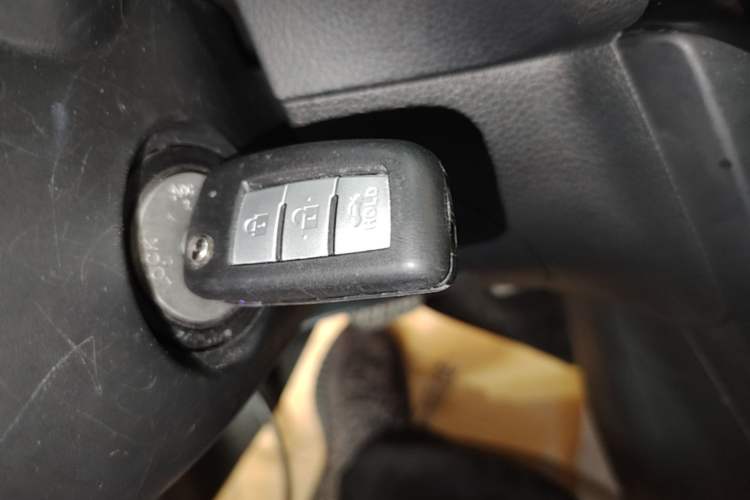 Used Nissan Sylphy 2021 Classic 1.6XE CVT Comfort Edition Vehicle Key