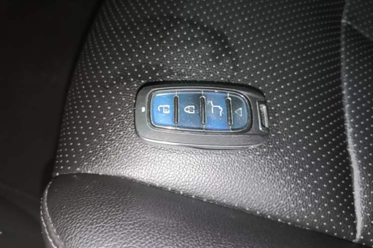 Used Nissan Sylphy 2021 Classic 1.6XL CVT Luxury Edition Vehicle Key