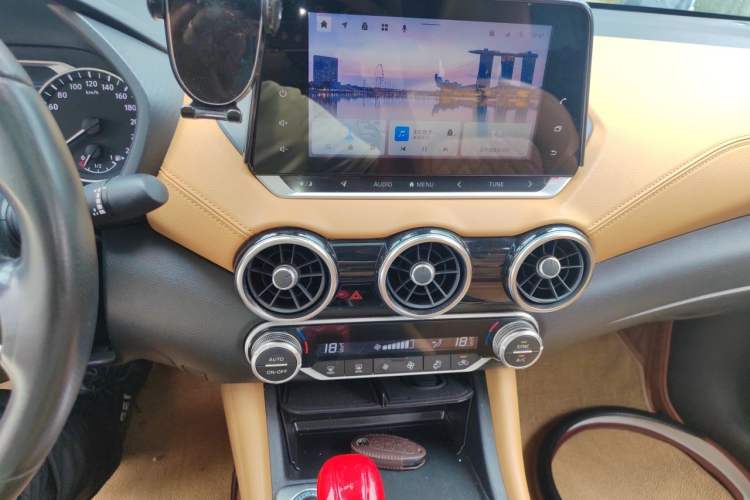 Used Nissan Sylphy 2021 1.6L TOP CVT Luxury Edition Audio And AC Panel