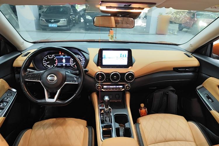 Used Nissan Sylphy 2021 1.6L TOP CVT Luxury Edition Center Console