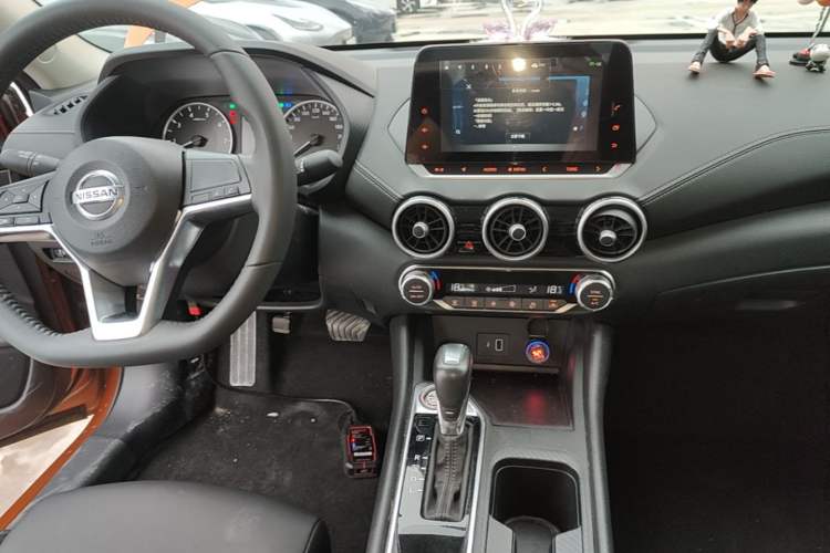 Used Nissan Sylphy 2021 1.6L XL CVT Enjoyment Edition Center Console