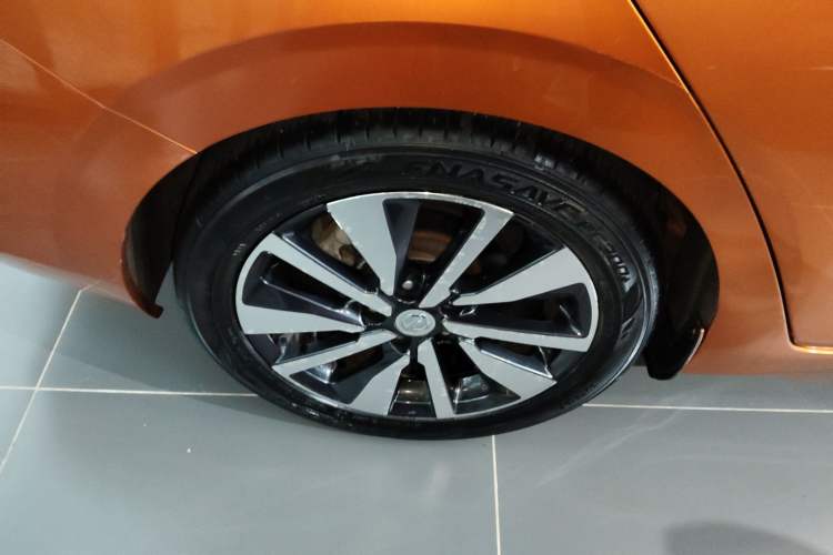 Used Nissan Sylphy 2021 1.6L TOP CVT Luxury Edition Exterior 5
