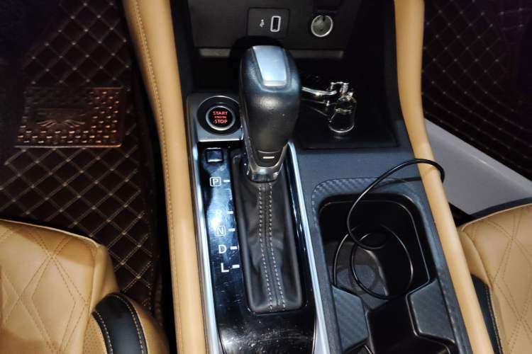 Used Nissan Sylphy 2021 1.6L TOP CVT Luxury Edition Gear Lever