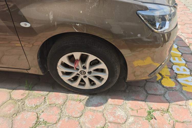 Used Nissan Sylphy 2021 Classic 1.6XL CVT Luxury Edition Right Front Wheel Hub