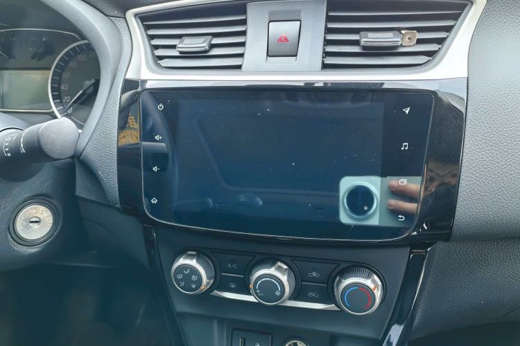 Used Nissan Sylphy 2022 Classic 1.6XL CVT Luxury Edition Audio And AC Panel