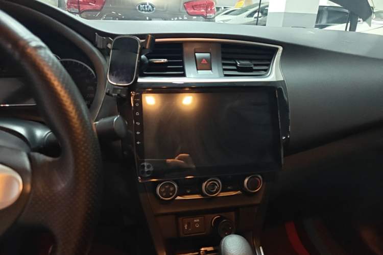 Used Nissan Sylphy 2022 Classic 1.6XE CVT Comfort Edition Audio And AC Panel