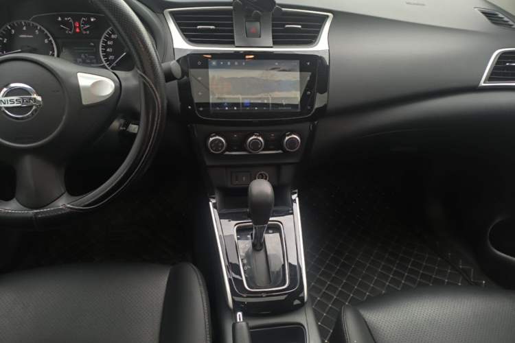 Used Nissan Sylphy 2022 Classic 1.6XL CVT Luxury Edition Audio And AC Panel