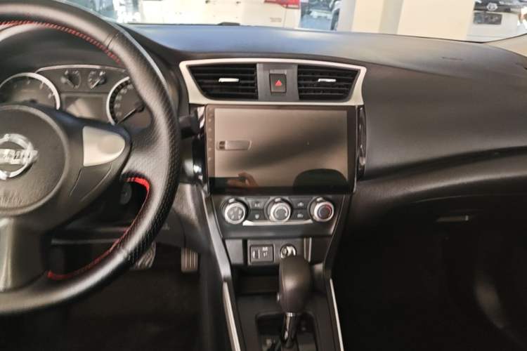 Used Nissan Sylphy 2022 Classic 1.6XE CVT Comfort Edition Audio And AC Panel
