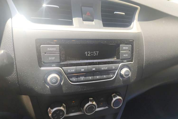 Used Nissan Sylphy 2022 Classic 1.6XE CVT Comfort Edition Audio And AC Panel