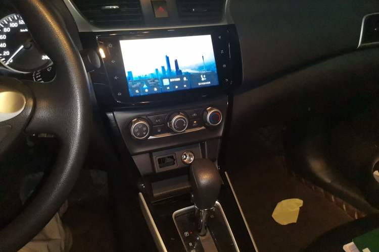 Used Nissan Sylphy 2022 Classic 1.6XL CVT Luxury Edition Audio And AC Panel