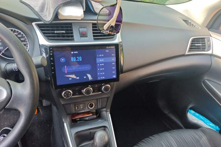 Used Nissan Sylphy 2022 Classic 1.6XE Manual Comfort Edition Audio And AC Panel