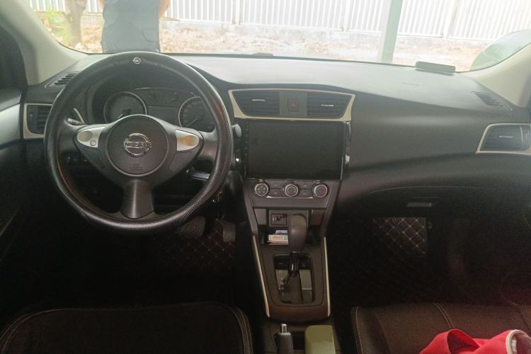 Used Nissan Sylphy 2022 Classic 1.6XE CVT Comfort Edition Center Console