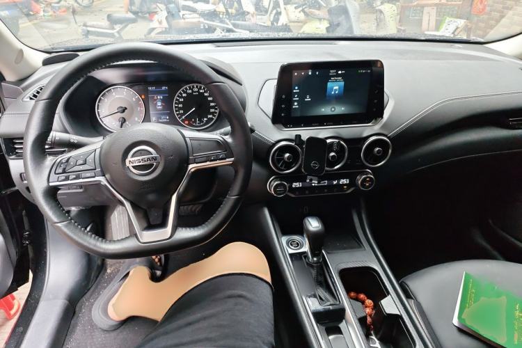 Used Nissan Sylphy 2022 1.6L XL CVT Enjoyment Edition Center Console