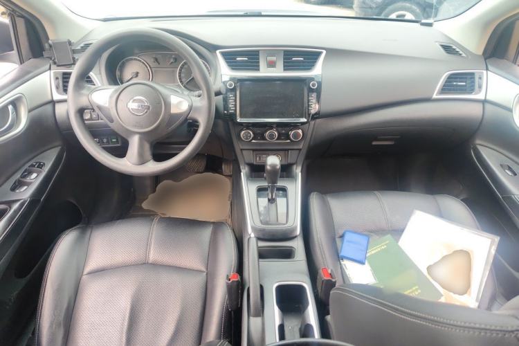 Used Nissan Sylphy 2022 Classic 1.6XE CVT Comfort Edition Center Console