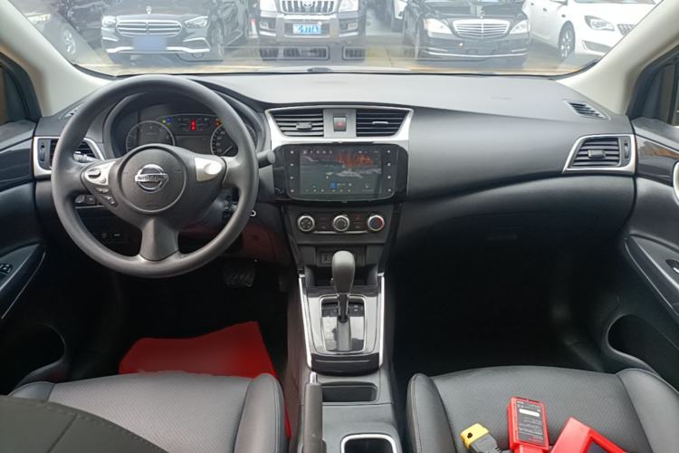 Used Nissan Sylphy 2022 Classic 1.6XL CVT Luxury Edition Center Console