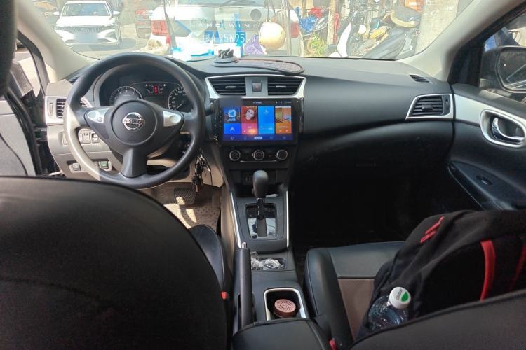 Used Nissan Sylphy 2022 Classic 1.6XE CVT Comfort Edition Center Console