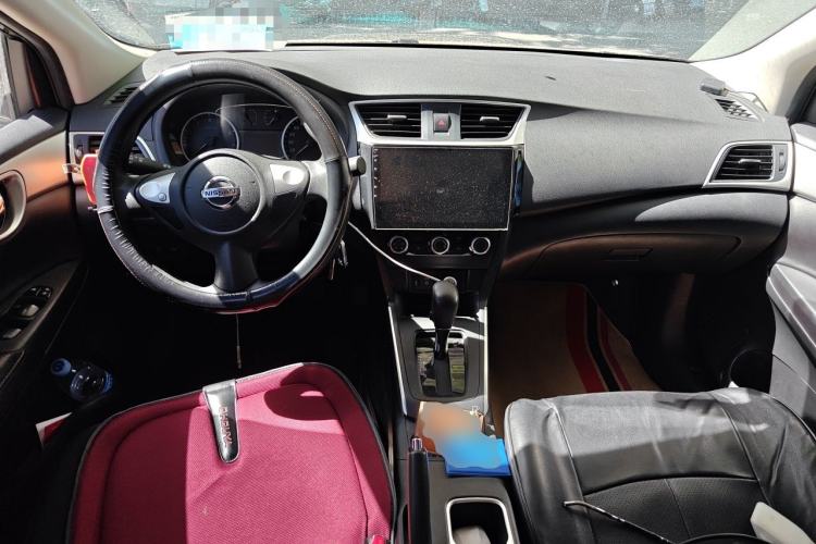 Used Nissan Sylphy 2022 Classic 1.6XE CVT Comfort Edition Center Console