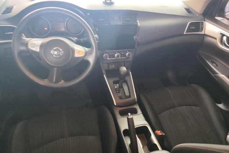 Used Nissan Sylphy 2022 Classic 1.6XE CVT Comfort Edition Center Console