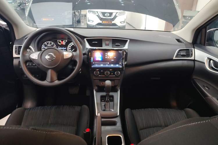 Used Nissan Sylphy 2022 Classic 1.6XE CVT Comfort Edition Center Console