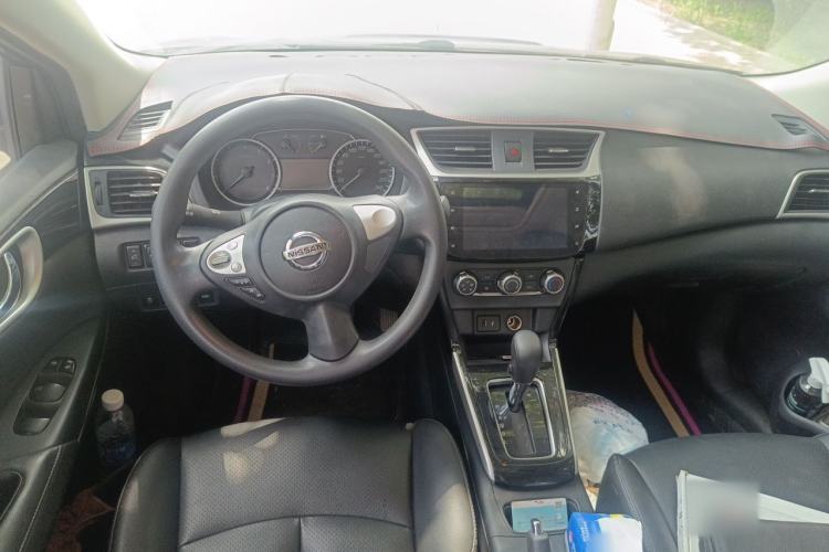 Used Nissan Sylphy 2022 Classic 1.6XL CVT Luxury Edition Center Console