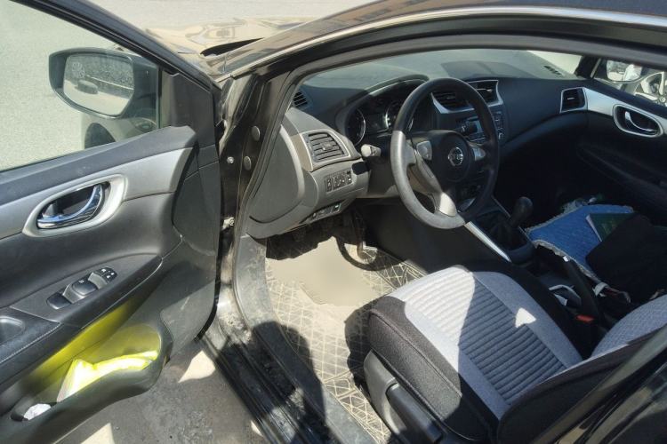 Used Nissan Sylphy 2022 Classic 1.6XE Manual Comfort Edition Driver Seat