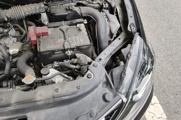 Used Nissan Sylphy 2022 Revised Version Classic 1.6XL CVT Luxury Edition Engine Bay Left