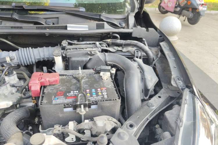 Used Nissan Sylphy 2022 Classic 1.6XE CVT Comfort Edition Engine Bay Left