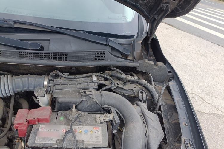Used Nissan Sylphy 2022 Classic 1.6XE Manual Comfort Edition Engine Bay Left
