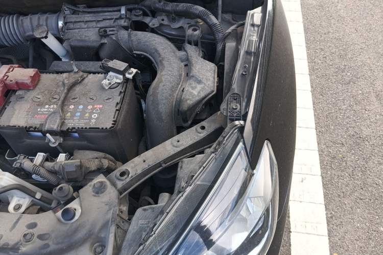 Used Nissan Sylphy 2022 Classic 1.6XE CVT Comfort Edition Engine Bay Left