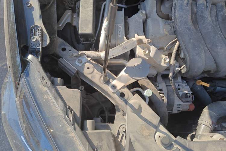 Used Nissan Sylphy 2022 Classic 1.6XE CVT Comfort Edition Engine Bay Right