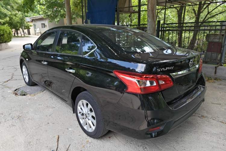 Used Nissan Sylphy 2022 Classic 1.6XE CVT Comfort Edition Exterior 2
