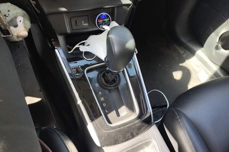 Used Nissan Sylphy 2022 Classic 1.6XL CVT Luxury Edition Gear Lever