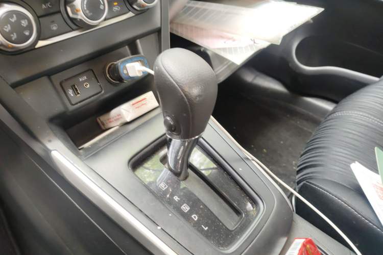 Used Nissan Sylphy 2022 Classic 1.6XE CVT Comfort Edition Gear Lever