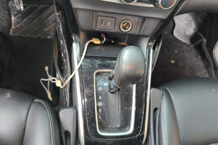 Used Nissan Sylphy 2022 Classic 1.6XL CVT Luxury Edition Gear Lever