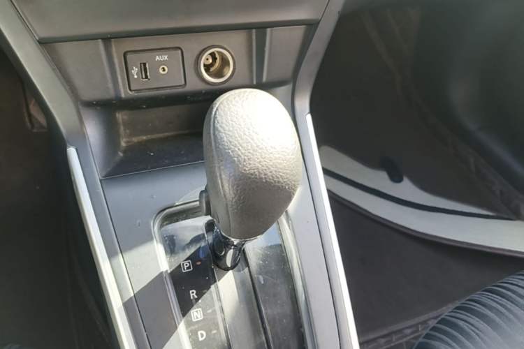 Used Nissan Sylphy 2022 Classic 1.6XE CVT Comfort Edition Gear Lever