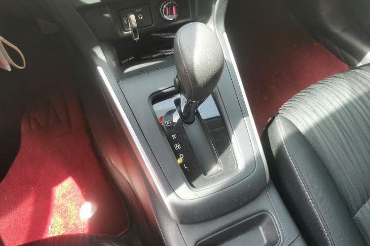 Used Nissan Sylphy 2024 Classic 1.6XE CVT Comfort Edition Gear Lever